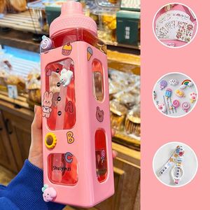 Bouteille d'eau pour enfants DD4412 avec paille, autocollant ours 3D mignon, sans BPA, en plastique, gobelet carré, compatible lave-vaisselle, portable - Product Image 2