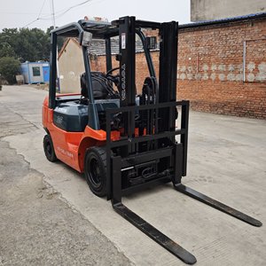 Hot Selling Low Price Toyota 25 Used Toyota <b>Forklift</b> 2.5 Ton Original Japan Secondhand Toyota 2.5T <b>Forklift</b> - Product Image 3