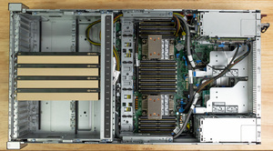 DL380a Gen12 Processeurs Intel Xeon 6, modèles grand format, 4 To - RDIMM, 32 emplacements DIMM, SFF, NMVE, 8 emplacements single-rotor hot-swap - Product Image 3