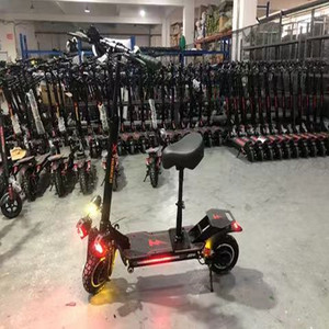 Scooter Plegable de Dos Ruedas de 1200W 48V y 10 Pulgadas con Asiento Extraíble y Batería de Litio de Largo Alcance para Adultos - Product Image 3