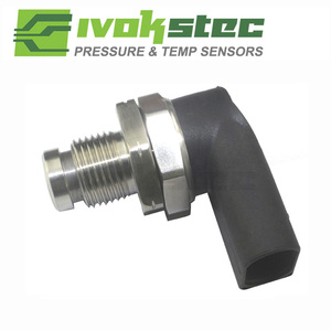 1800Bar <span class=keywords><strong>CR</strong></span> SENSOR de riel de presión de combustible para BMW 7787167 0281002497 13537787167 13577787167 0 281 002 497 13 53 7 787 167 - Product Image 3