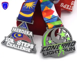 Malaysia Custom zinc alloy metal die cut nickel plating enamel 10k fun run marathon running race finisher Sports award