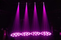 Projecteur LED mobile 150W, éclairage de scène professionnel avec prisme à 18 facettes, 8 gobos, 8 couleurs pour DJ, mariage, discothèque