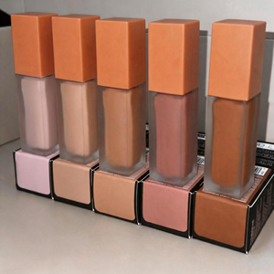 Corrector Multiusos Impermeable de Marca Privada, Maquillaje Líquido de Alta Pigmentación y Cobertura Total para Cubrir Ojeras - Product Image 5