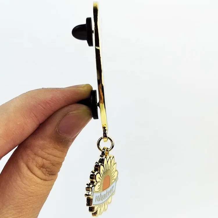 Chất lượng cao cứng men pin với dangle vàng kim loại treo men Pin Set