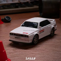 Mini voiture de drift RC semi-proporcionnelle 4x4 à l'échelle 1/43 avec lumières LED avant et arrière, éclairage RGB sous le châssis, voiture de course RC