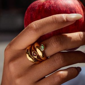 Anillos de Moda para Mujer, Chapados en Oro, con Forma de Corazón, Zirconia, Joyería para Regalo, Diseño Geométrico con Engaste de Bisel, Origen Yiwu - Product Image 3