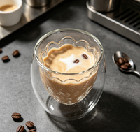 Tasse en verre borosilicate à double paroi faite à la main, motif fraise en relief, résistante à la chaleur, pour café, thé, lait, usage domestique Wuso