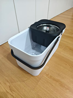 Serpillère magique rotative facile avec tête rotative à 360° et seau, serpillère auto-nettoyante pour sols et seau essoreur avec panier amovible