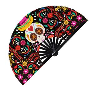 Abanico de Bambú de Buena Calidad en Oferta - Regalo Festivo Duradero con Tema de Amor - Product Image 1