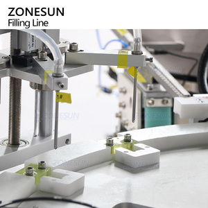 เครื่องบรรจุน้ำหอมอัตโนมัติ ZONESUN ZS-AFCL12 พร้อมปั๊มแม่เหล็ก สำหรับน้ำหอมปรับอากาศแบบก้านไม้หอม  พร้อมระบบปิดฝาและติดฉลากในสายการผลิต - Product Image 3