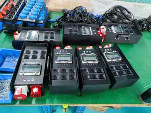 Boîtier de Distribution électrique avec d'épandeurs mcb, séparation PowerCON True1 - Product Image 6