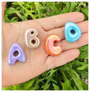 Perles Alphabet <span class=keywords><strong>en</strong></span> <span class=keywords><strong>Résine</strong></span> Acrylique Épaisse de 25 mm, Couleurs Assorties, avec Grand Trou Vertical pour la Fabrication de Bijoux et <span class=keywords><strong>Porte</strong></span>-clés (Vente <span class=keywords><strong>en</strong></span> Gros) - Product Image 5