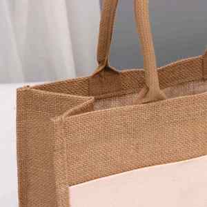 Sacs fourre-tout personnalisés en toile de jute avec poignées - Blanc et jute vierges, résistants à l'eau, idéaux pour le shopping ou comme cadeau pour demoiselle d'honneur - Product Image 2