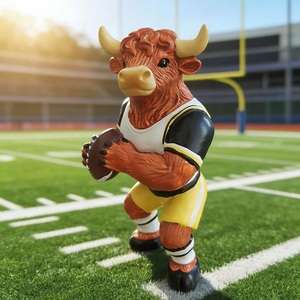 Statue de taureau de rugby des Highlands en résine, ornement sportif, idéale pour la décoration d'espaces masculins, cadeau pour les fans de rugby - Product Image 1