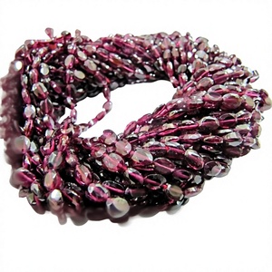 Perles de grenat naturel ovales facettées de 5 à 7 mm, brin de 13 pouces - Product Image 1