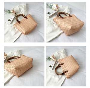 Sac Messager Pour Femmes En Tissu a Pain De Plage Populaire Bandoulière Main Forme C ur Porte Monnaie Rond Paille - Product Image 4