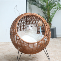 Lit pour chat en osier tissé à la main, vente chaude en usine, niche semi-fermée pour chat, nid pour chat mignon pour l'hiver et l'été, meubles pour animaux de compagnie écologiques