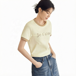 T-shirt à manches courtes et col rond pour femme, en coton jaune clair, imprimé lettres, haut décontracté d'été, coupe régulière - Product Image 1