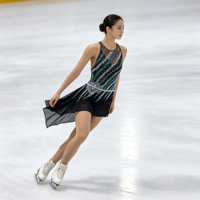 Robe de patinage artistique sans manches noire et verte à dos en V, en tissu maillé avec strass pour enfants et adultes, pour compétition et performance sur glace