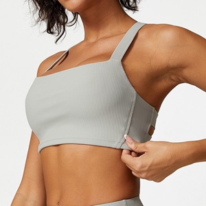 Completo Yoga <span class=keywords><strong>3D</strong></span> a Coste: Reggiseno Sportivo ad Alto Supporto e Pantaloncini da Allenamento per Donna, Outfit da Palestra Testurizzato e Confortevole per Pilates e Allenamento HIIT - Product Image 5