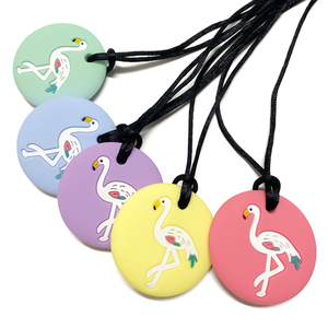 Nouveau Collier à Mâcher en Silicone Flamant Rose pour Enfants, Bijou Non Toxique, Jouet de Dentition pour Besoins de Mastication Autisme, Jouets Anti-Stress - Product Image 5