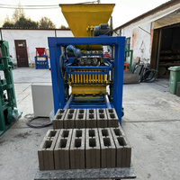 Machine à Briques LY Haute Efficacité 4-26, Machine à Blocs Creux Vibrants Très Demandée en Asie du Sud-Est
