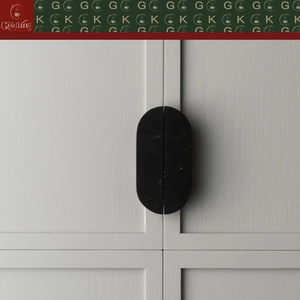 Gabinete de Doble Puerta GOLDKING con Tiradores Ovalados de Mármol, Color Rosso Grigio Emperador, Fabricación Personalizada OEM ODM Directo de Fábrica - Product Image 4