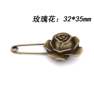 Retro tarzı Vintage broş erkek kadın takı aksesuarları altın Slivery Vintage şekil Suit broş Pin düğün için - Product Image 3