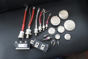 Thyristor Bán Dẫn Triac 5A 10A <span class=keywords><strong>20A</strong></span> 30A 50A 100A 200A 500A Có Tần Số Cao 200-2000V - Product Image 4