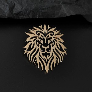 Broches créatives en forme de lion en acier inoxydable plaqué or et argent personnalisées pour femmes et hommes - Product Image 3
