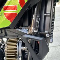 Moto tout-terrain électrique Surron HyperBee 58V 8kW, Enduro Dirt Bike E-Moto Sur-Ron Hyper Bee pour adultes MX