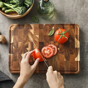 Nouvel arrivage planche à découper en bois multifonctionnel carré de haute qualité en bois d'acacia naturel en bout de Grain de cuisine