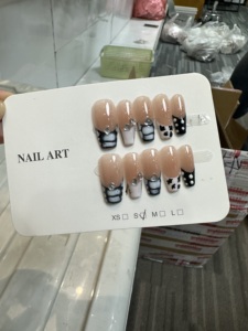 <span class=keywords><strong>Uñas</strong></span> postizas de lujo hechas a mano, cortas, con diseño de flores 3D de gel acrílico y diamantes, cubierta completa, cuadradas y almendradas, para <span class=keywords><strong>verano</strong></span> 2026, al por mayor - Product Image 4