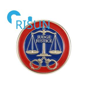 Monedas de Desafío Personalizadas de Metal Esmaltado 3D con Diseño de Balanza de la Justicia para Abogados y Souvenirs al por Mayor - Product Image 4