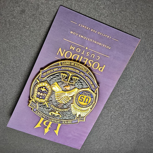 Spilla da bavero personalizzata in smalto morbido con lettera greca, distintivo per l'ottimo servizio da parte di membri del club, spille in bronzo anticato per la riconoscimento di onore - Product Image 4
