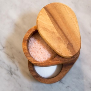 Salière en bois d'acacia avec design pivotant à double couche, boîte à épices <span class=keywords><strong>gourmet</strong></span> en bois de fer - Product Image 3