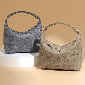 Nouveau Sac Tissé en Faux Daim Printemps 2026 – Mini Sac Fourre-tout Décontracté de Luxe Léger et Polyvalent pour Femme, Idéal pour Boîte à Bento - Product Image 3
