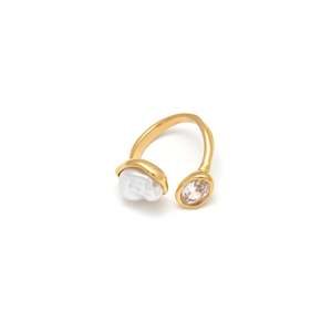 แหวนแฟชั่น สแตนเลสสตีล 316L ชุบทอง PVD ดีไซน์ทนทานและเป็นมิตรต่อสิ่งแวดล้อม - Product Image 1