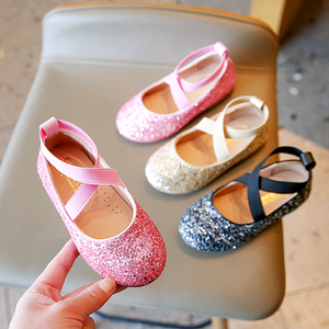 Scarpe da ballo per bambine con paillettes, modello a barca, con chiusura a bottone, per ginnastica e ballerine, ideali per feste estive e primaverili - Product Image 2
