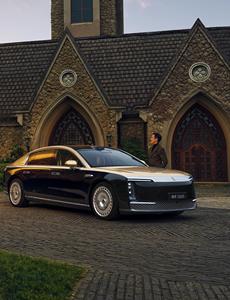 工厂直供华为MAEXTRO S800豪华轿车：中国新能源出口电动汽车 - Product Image 5