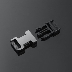 Hebilla de liberación lateral metálica Jiuyuan B006-20 negra, resistente, para bolsos y mochilas - Product Image 1