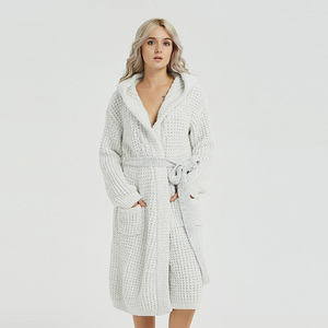 Ylys accappatoio pigiama donna Sleep Wear casa <span class=keywords><strong>di</strong></span> alta qualità per abito da <span class=keywords><strong>notte</strong></span> invernale pigiama taglia libera 100% poliestere con cappuccio lavorato a maglia - Product Image 5