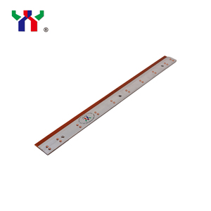 Lame de nettoyage pour presse d'impression GTO52 508x40x0.6mm 3 trous - Lame de nettoyage haute performance pour Heidelberg - Product Image 4