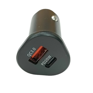 PD Car Fast Charging Dual Port 20w QC + Type C Allume-cigare de <span class=keywords><strong>voiture</strong></span>, One Drive Two in CarIn Car Charging - Product Image 2