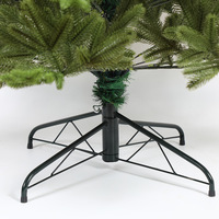 Grand sapin de Noël vert en PE avec aiguilles de pin, base en fer, taille personnalisable, pour usage intérieur, décoration de vacances sur pied