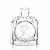Flacon diffuseur en verre élégant de 100 ml avec bouchon et finition transparente pour les marques de parfums d'intérieur de luxe