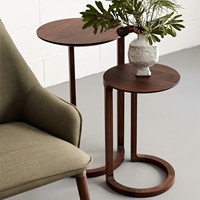 Table d'appoint en bois de hêtre massif de style nordique, design léger et luxueux, table de bout de canapé, bureau d'appoint créatif, table décontractée, ensemble de tables mobiles et polyvalentes