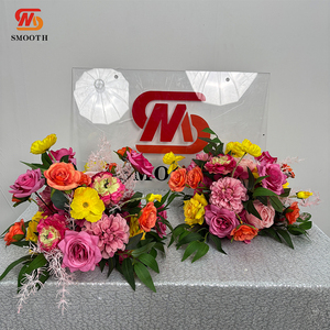 Boules de fleurs artificielles en soie lisses faites à la main, centres de table décoratifs pour mariage et remise de diplômes pour la Saint-Valentin - Product Image 1