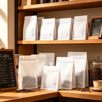 Sachet de café à fond plat certifié GRS imprimé sur mesure avec clip de fermeture, pochette à café spécialisée, design typographique audacieux, 250g 500g